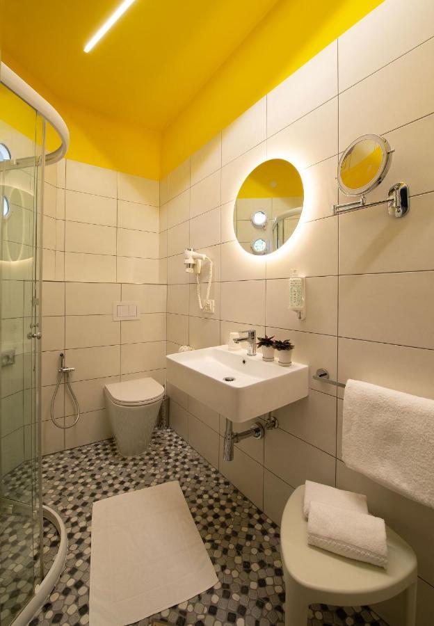 Nice Hotel 비비오네 외부 사진