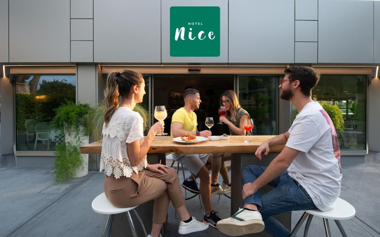 Nice Hotel 비비오네 외부 사진