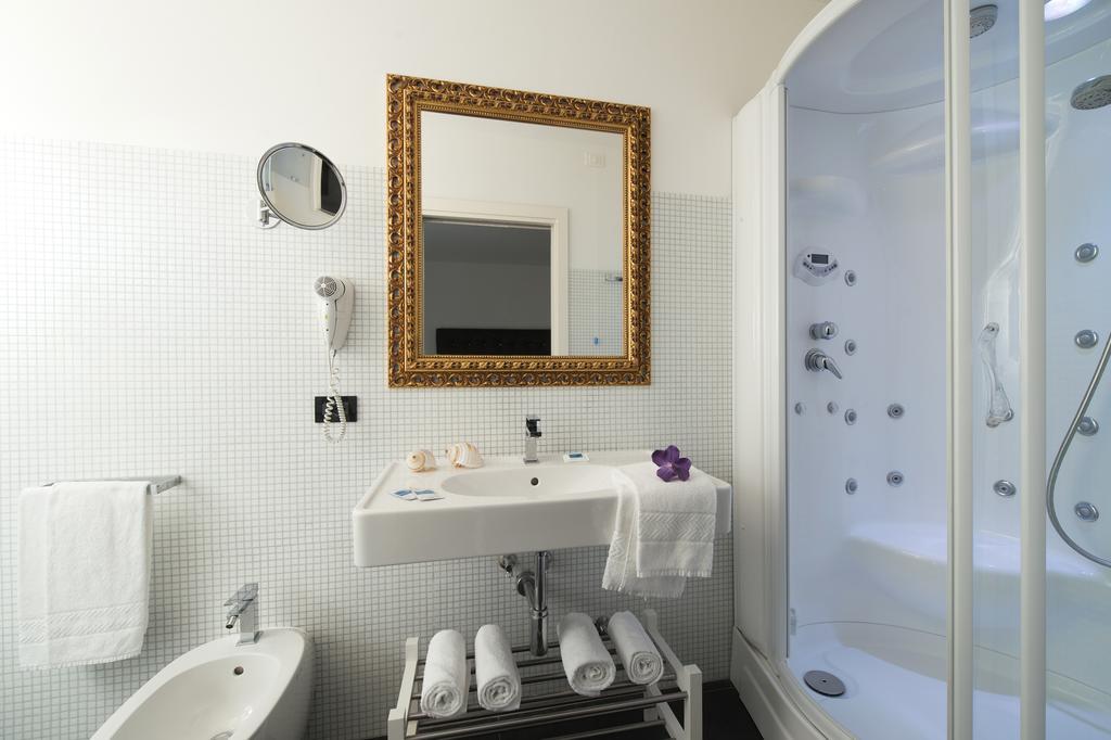 Nice Hotel 비비오네 외부 사진